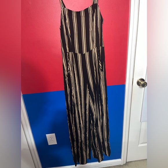 Romper. - Picture 1 of 2